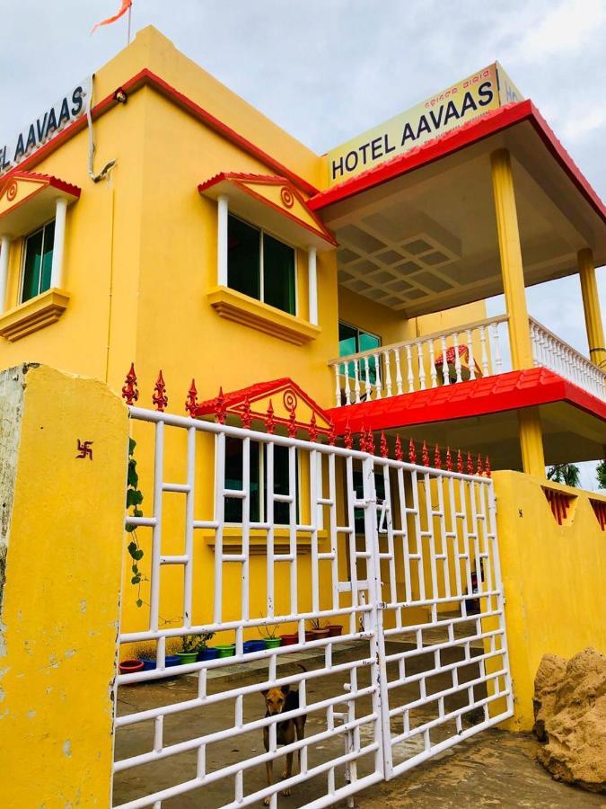 Hotel Aavaas Puri Buitenkant foto