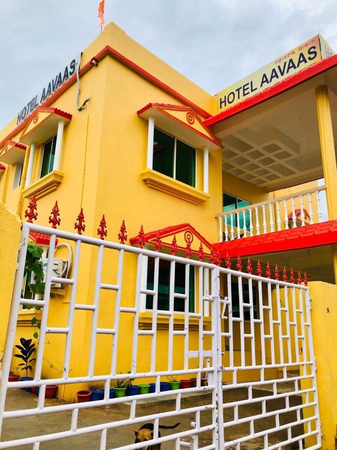Hotel Aavaas Puri Buitenkant foto